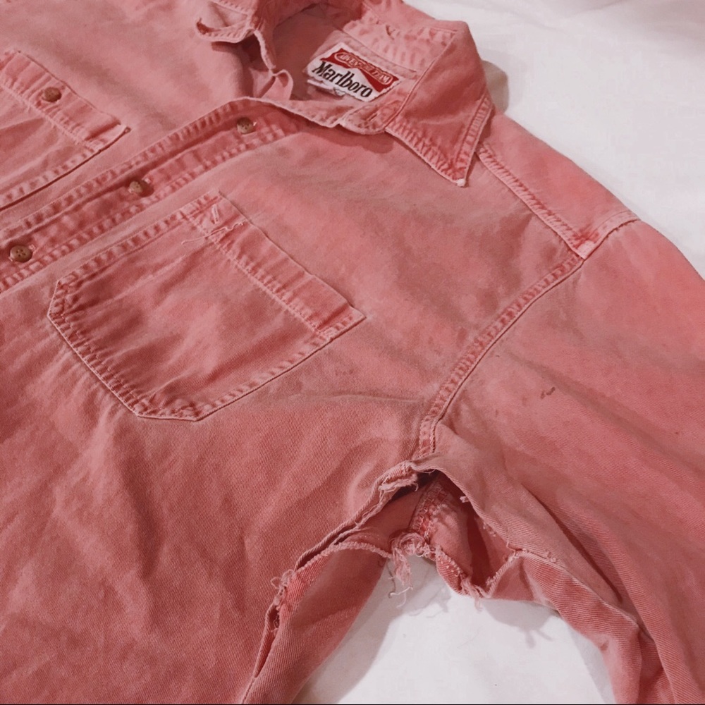 𝚅𝚒𝚗𝚝𝚊𝚐𝚎 𝙼𝚊𝚛𝚕𝚋𝚘𝚛𝚘 𝚜𝚑𝚒𝚛𝚝 - Picture 4 of 5